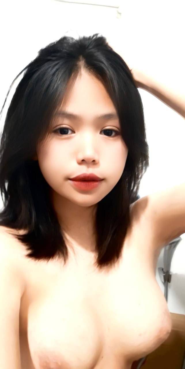 Đã quan hệ với vợ hàng xóm và xuất tinh vào miệng cô ấy khi chồng cô ấy đang đi làm